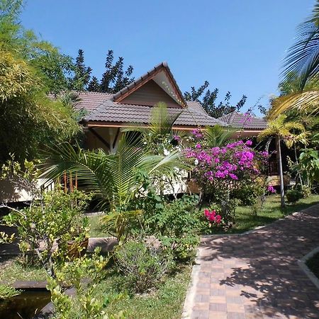 Finca-Marina Rayong Esterno foto